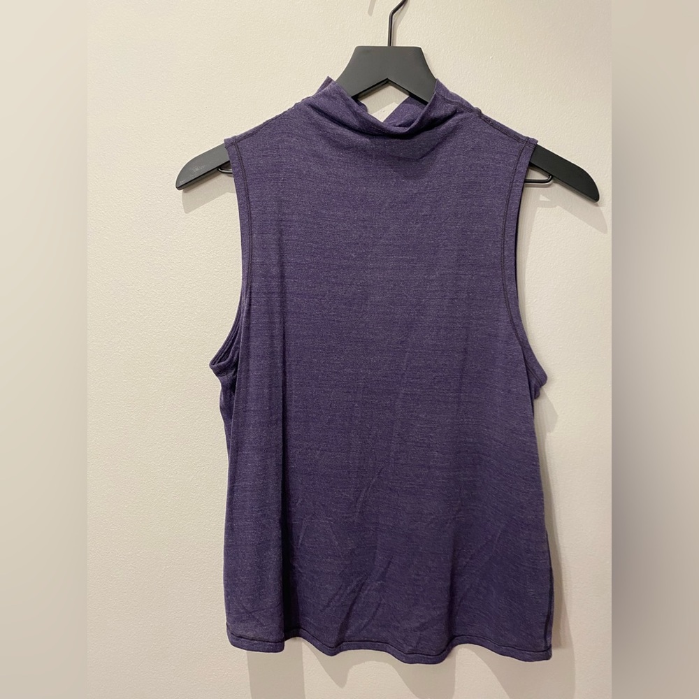 Lululemon shirt